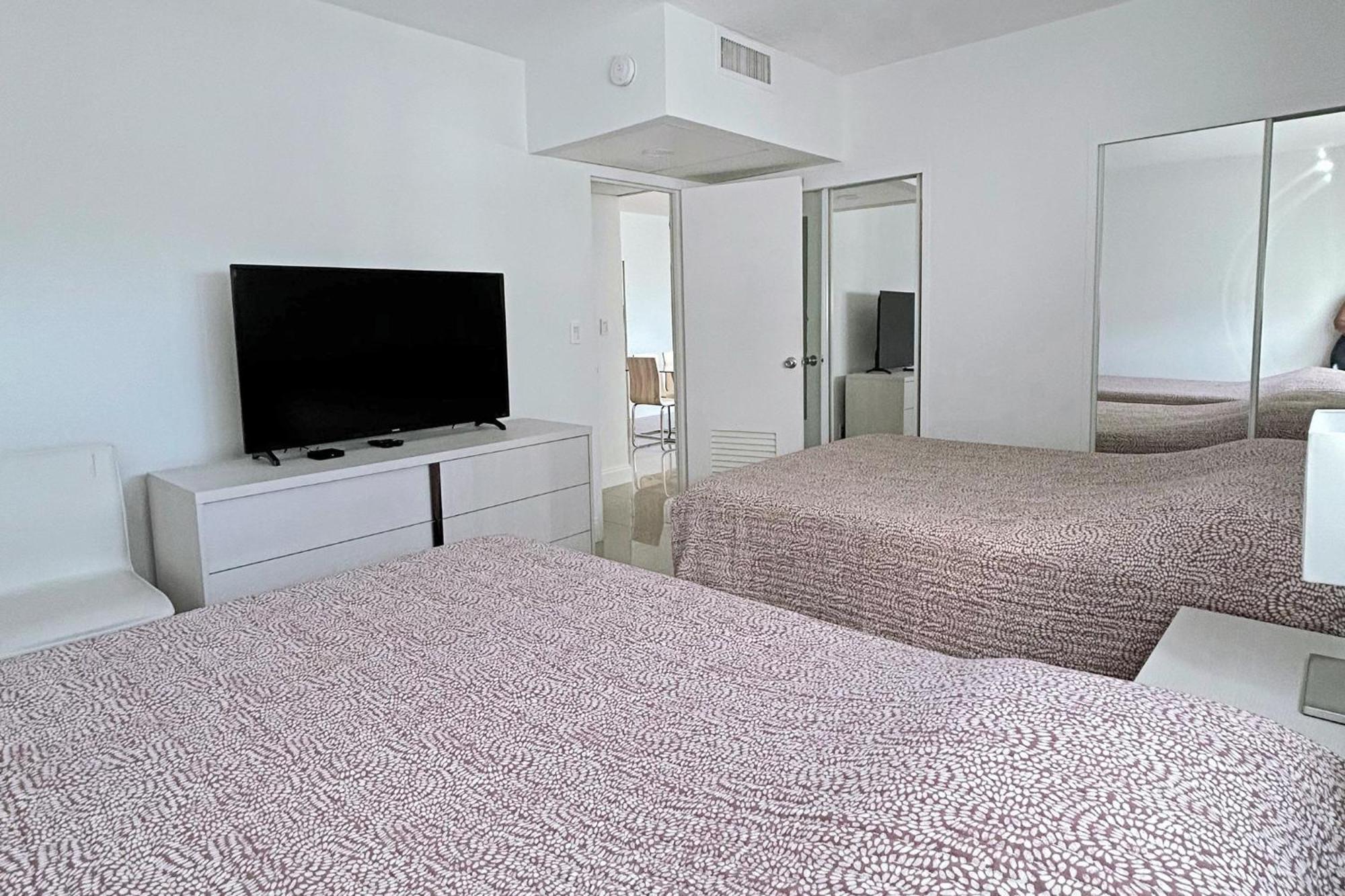 The Tides Apartments On The Beach Hollywood Exterior foto
